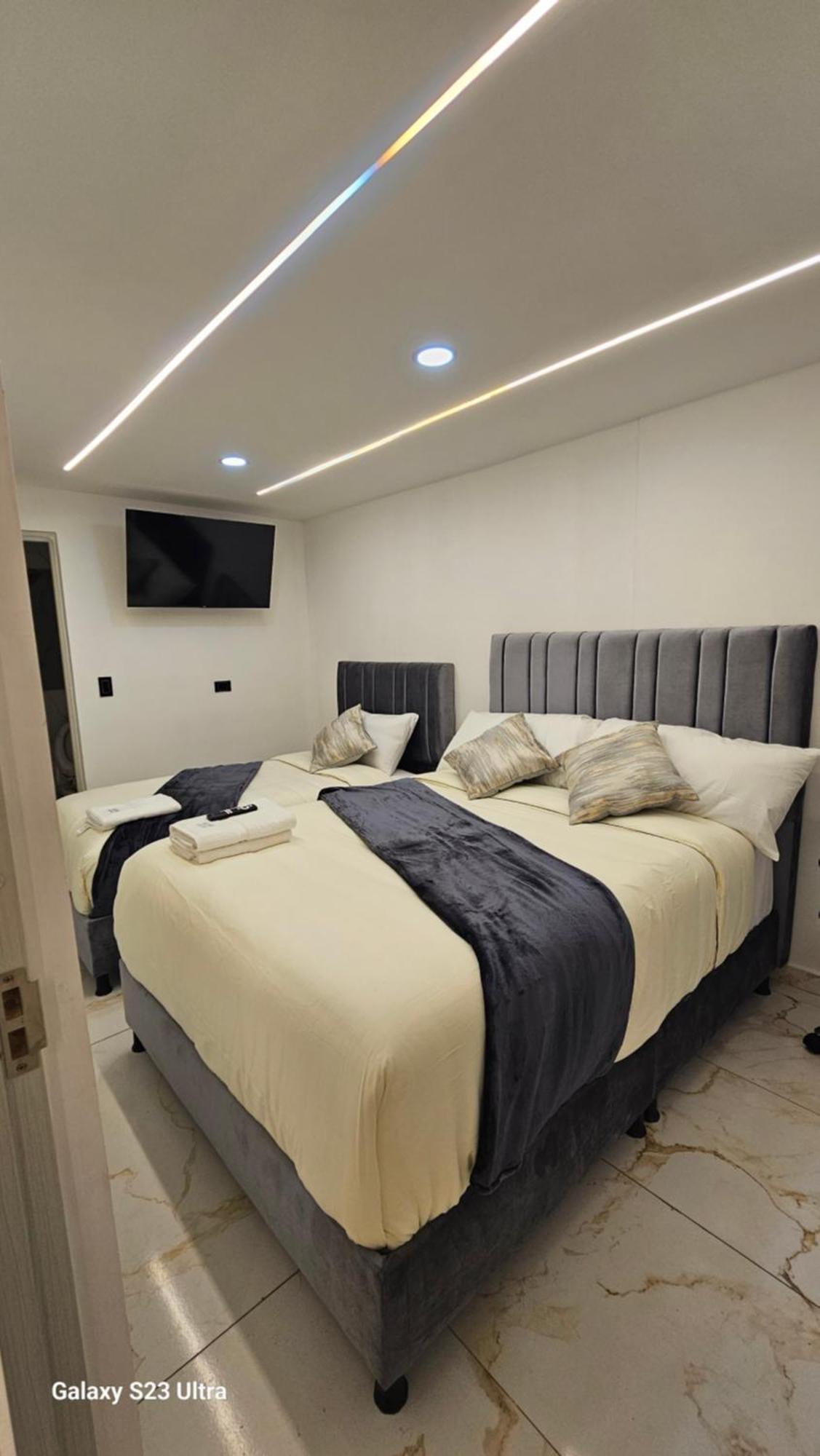 Hotel West Inn Bogotá Kültér fotó