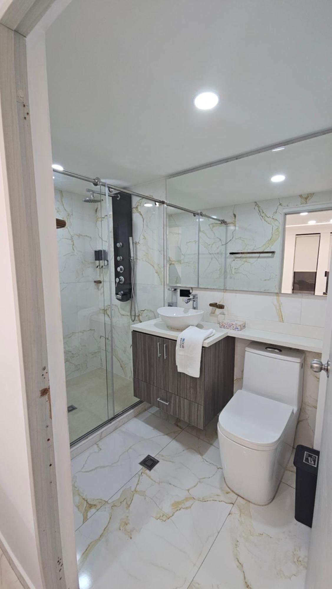 Hotel West Inn Bogotá Kültér fotó